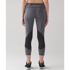 Lululemon Pace Rival Crop 22” Heathered Black / Black Size 6